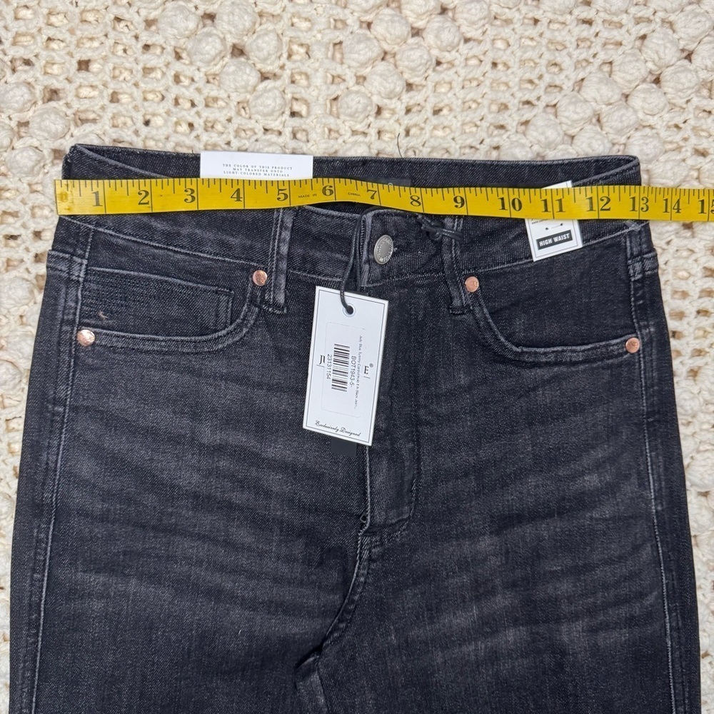 Judy Blue Women's Dark Blue Jeans. #6 - Picture 4 of 11